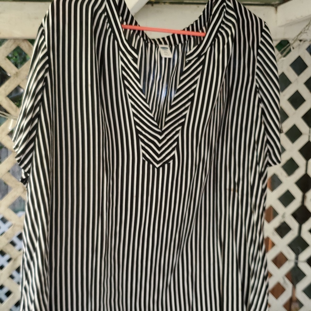 Black and White Stripped Top